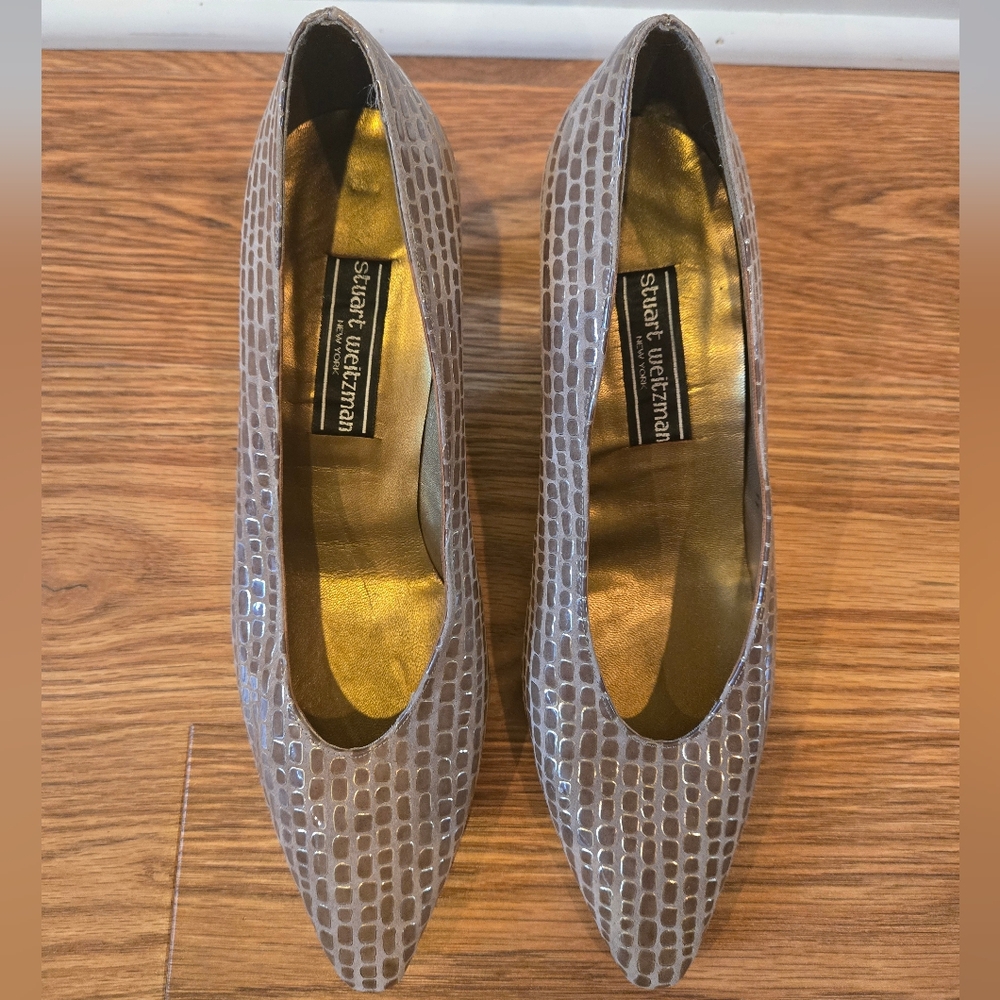 Stuart Weitzman Brown Gold Block Heel Shoes Pumps with Pebble Texture - Picture 5 of 7